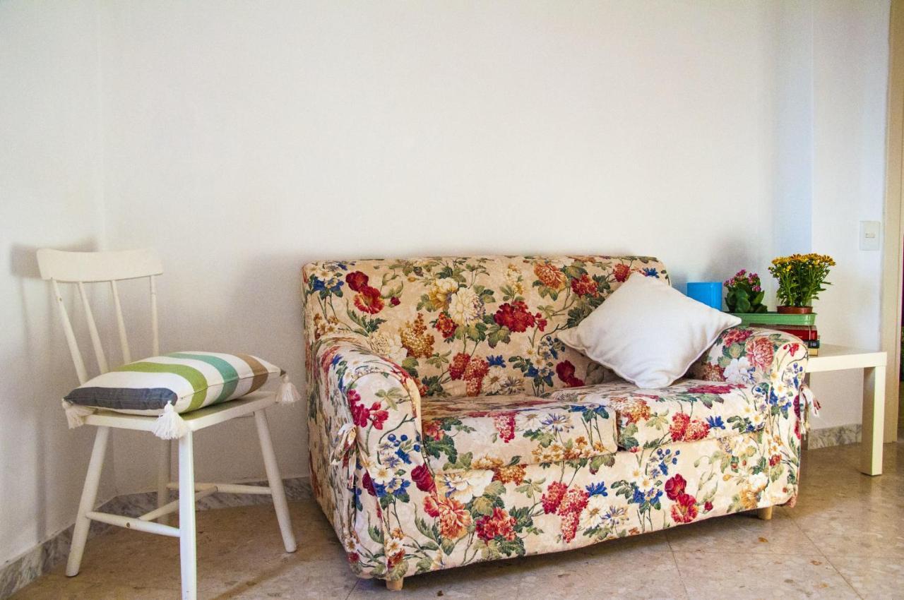 Romagraziosa Rent Lägenhet Rum bild